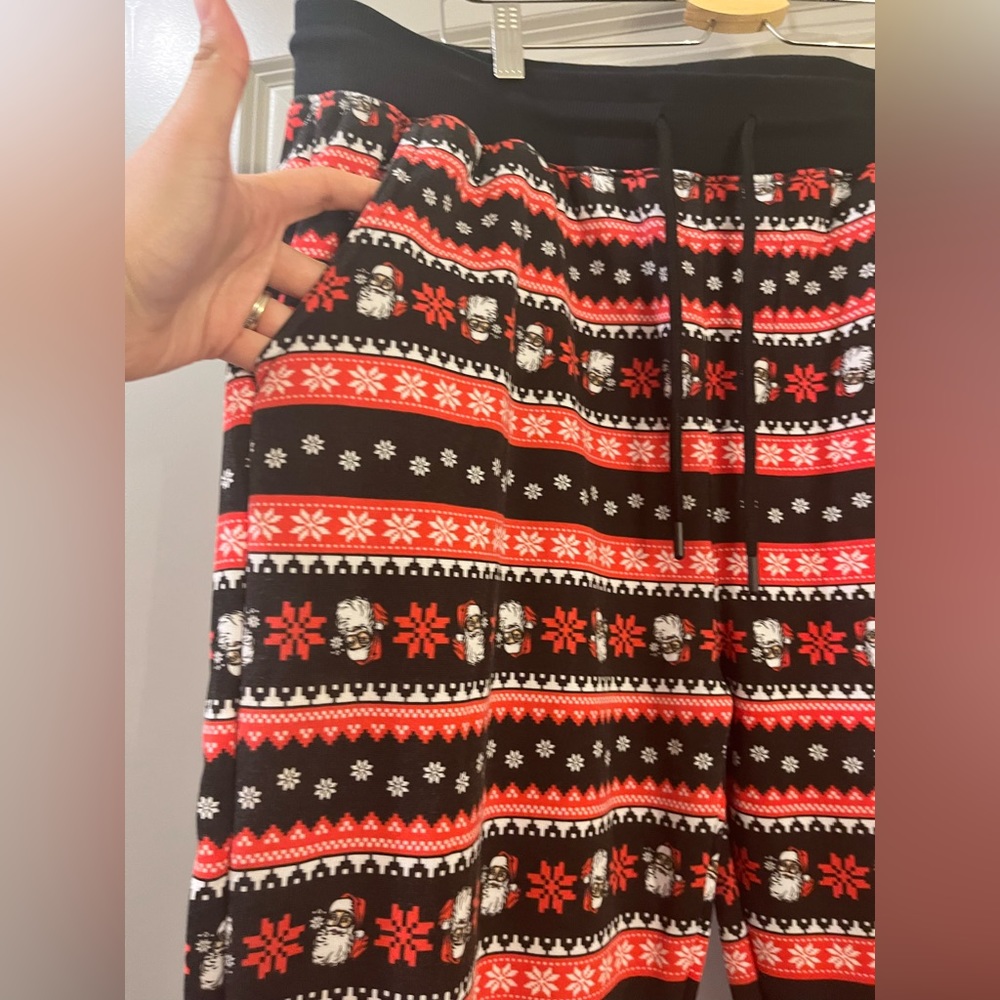 3 NWT Christmas fleece pants - Picture 3 of 8